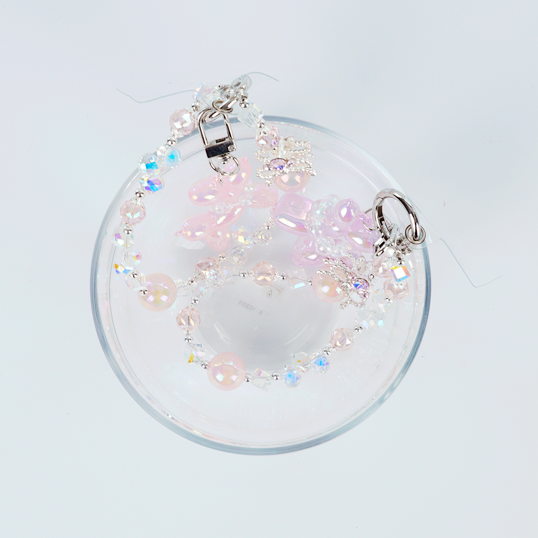 吉田朱里プロデュースアクセサリーブランド anchelion